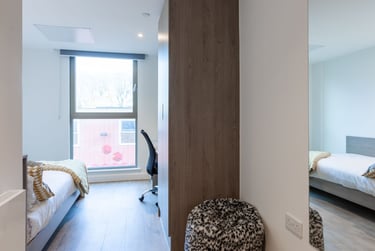 Gold En Suite at Pavilion Point, 118-132 London Road, The Level, Brighton, BN14JH - Image 6